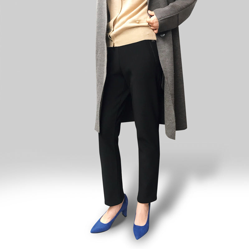Women's GIMO Pants w.Embroidery point (강아지 자수 지퍼 한국 기모바지)