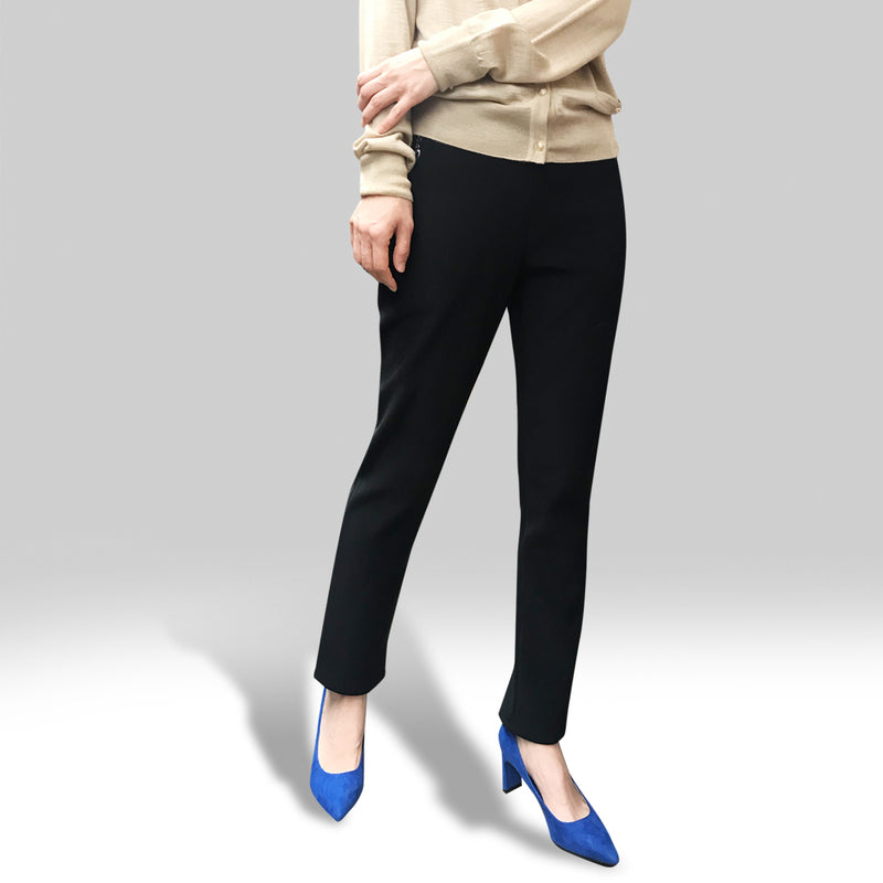 Women's GIMO Pants w.Embroidery point (강아지 자수 지퍼 한국 기모바지)